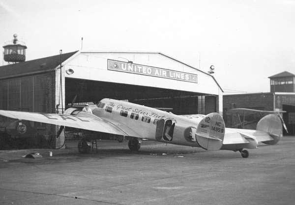 Braniff Lockheed L-10B Electra NC14939