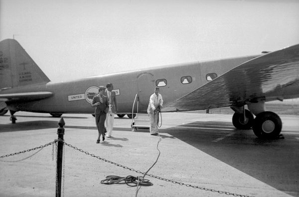 United Air Lines (UAL) Boeing 247-D  NC13340