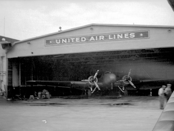 United Air Lines (UAL) Boeing 247-D  NC13340