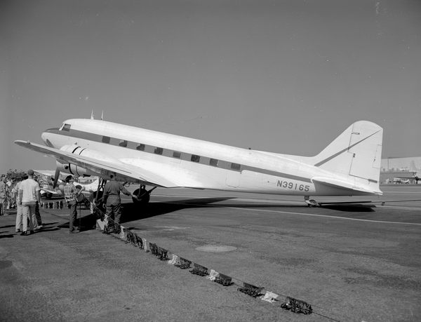 Mercer Enterprises Douglas DC-2-142  N39165