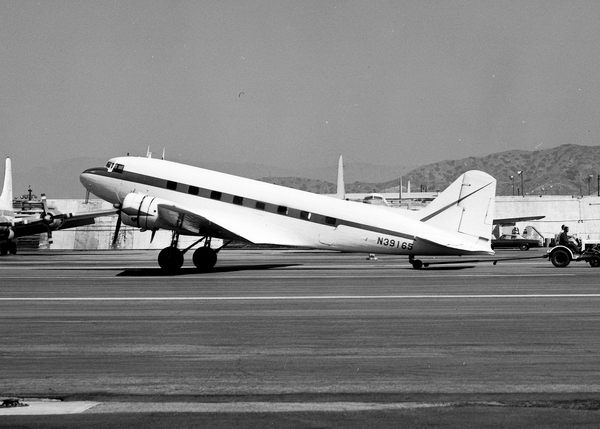 Mercer Enterprises Douglas DC-2-142  N39165