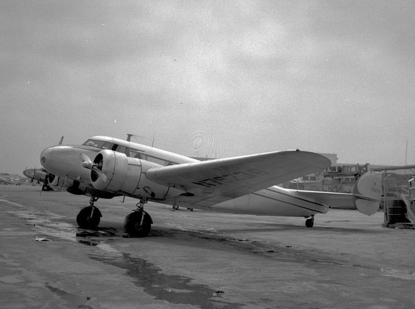 Henry Price Lockheed L-10  N49236