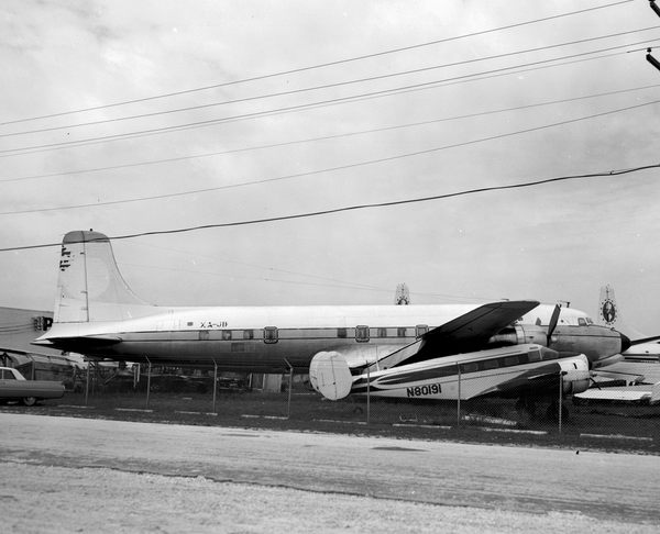 Aeronaves de Mexico Douglas DC-6  XA-JIF