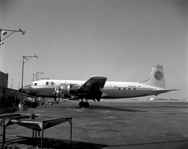 Aeronaves de Mexico Douglas DC-6  XA-NAI