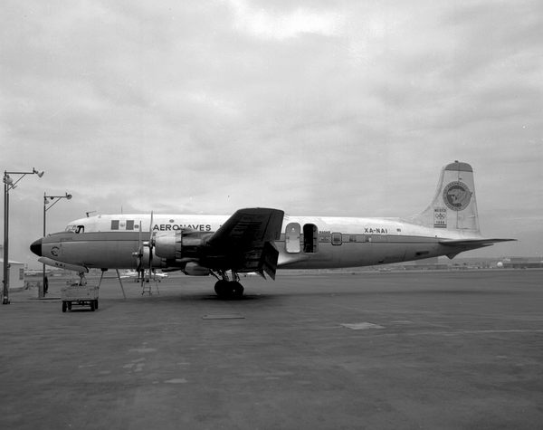 Aeronaves de Mexico Douglas DC-6  XA-NAI