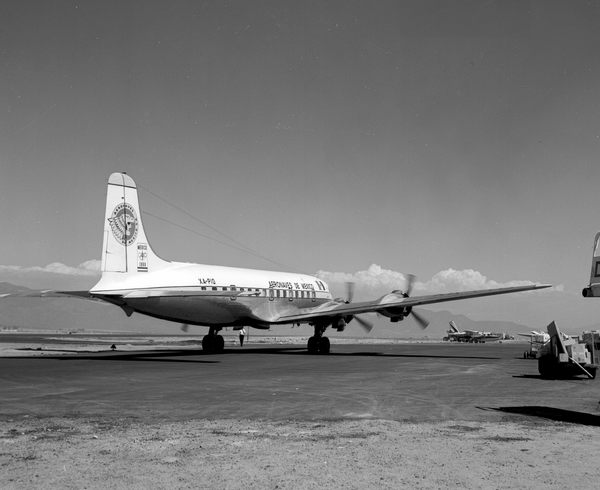 Aeronaves de Mexico Douglas DC-6  XA-PIO