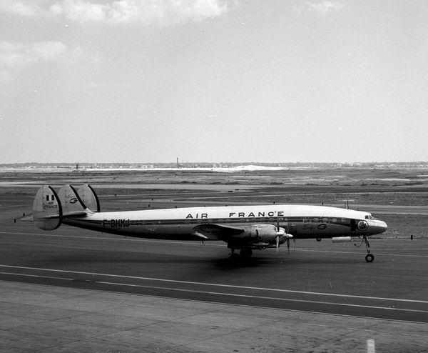Air France Lockheed L-1049G Super Constellation F-BHMJ