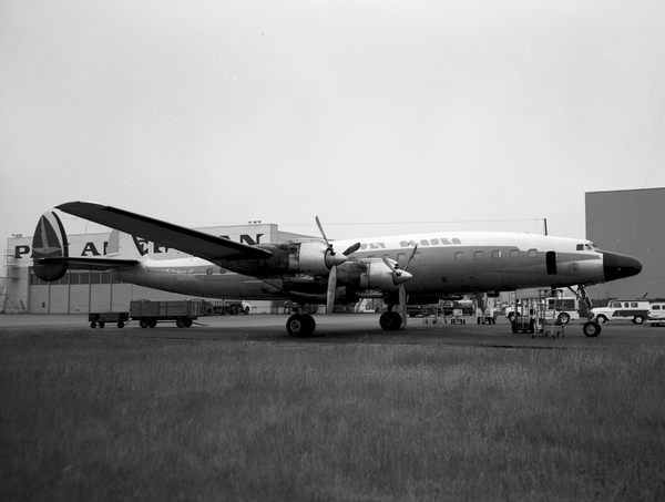 Alaska Airlines Lockheed L-1649A Super Constellation N8083H