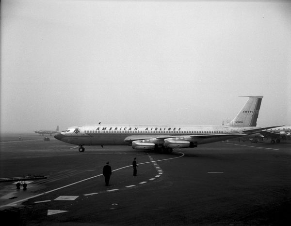 American Airlines Boeing 707-123  N7503A