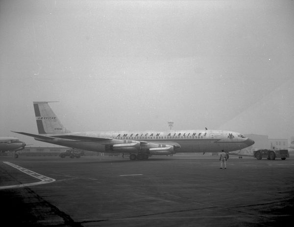 American Airlines Boeing 707-123  N7504A