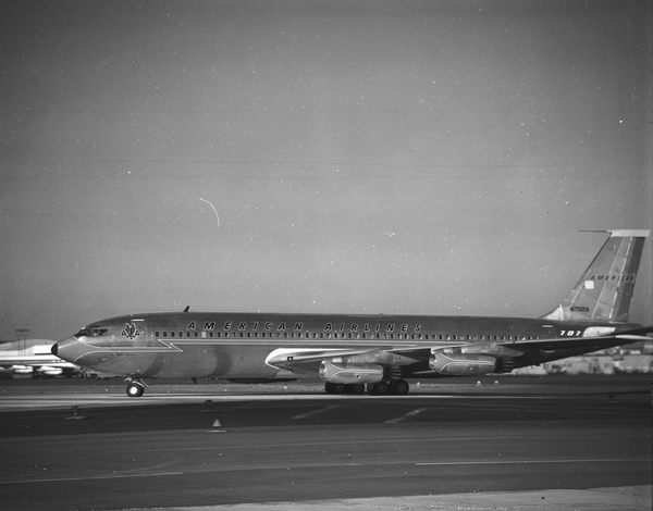 American Airlines Boeing 707-123  N7521A