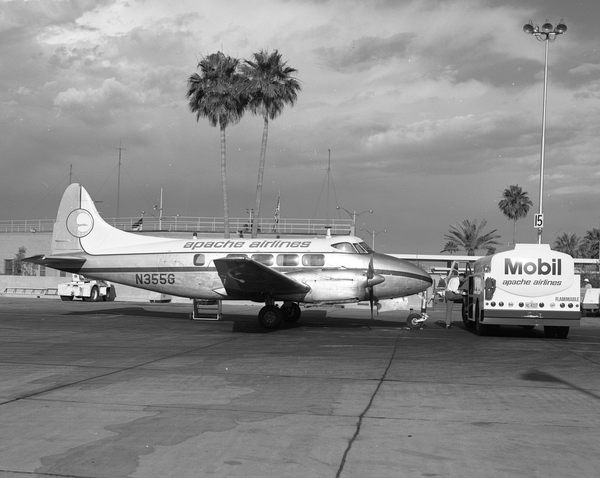 Apache Airlines De Havilland  DH-104-6BA Dove N355G