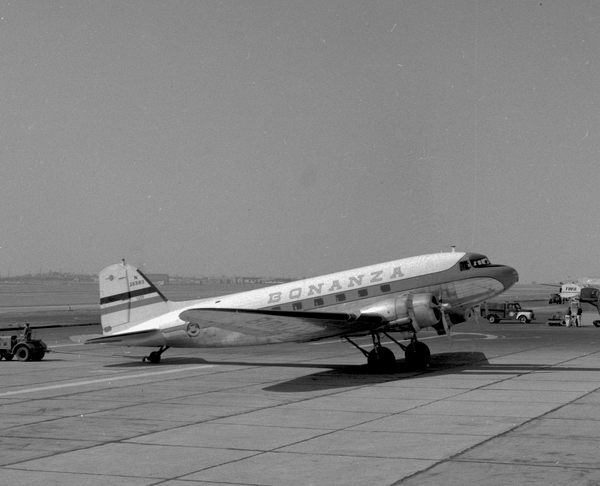 Bonanza Airlines Douglas DC-3/C-49F  N28393