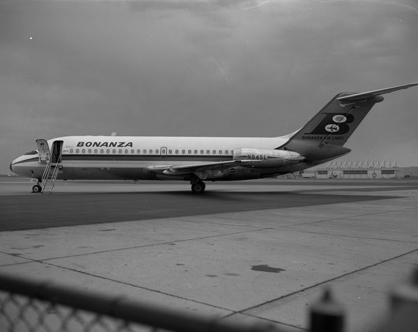 Bonanza Airlines Douglas DC-9-11  N945L