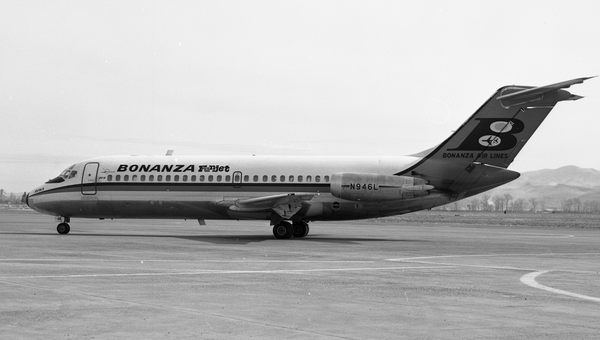 Bonanza Airlines Douglas DC-9-11  N946L