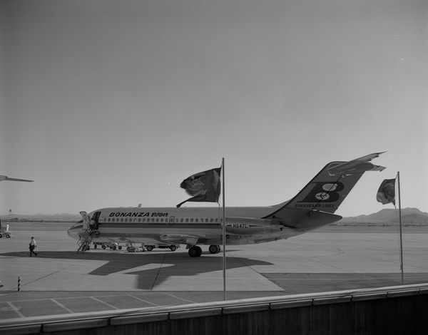Bonanza Airlines Douglas DC-9-11  N947L