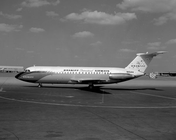 Braniff International Airways British Aircraft Corp (BAC) 1-11-203AE  N1544
