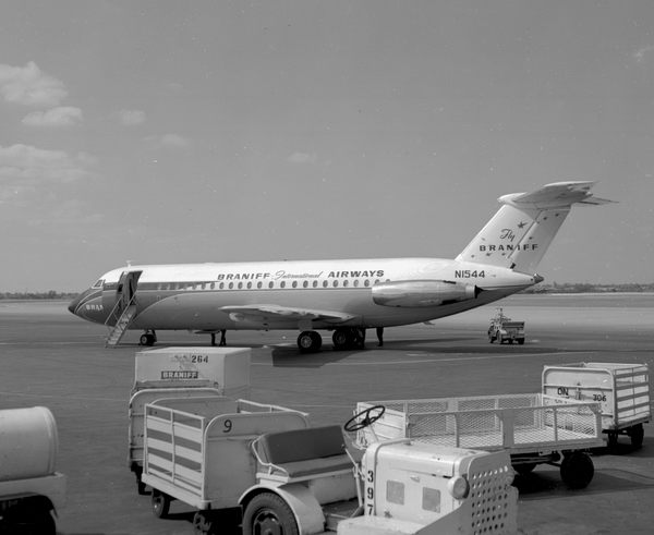 Braniff International Airways British Aircraft Corp (BAC) 1-11-203AE  N1544