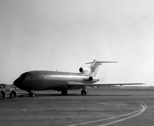 Braniff International Airways Boeing 727-27C  N7294