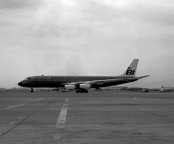 Braniff International Airways Douglas DC-8-31  N1800
