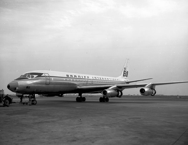 Braniff International Airways Douglas DC-8-31  N8275H
