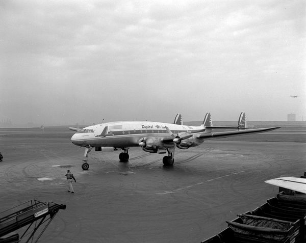 Capital Airlines Lockheed L-049E Constellation N2741A