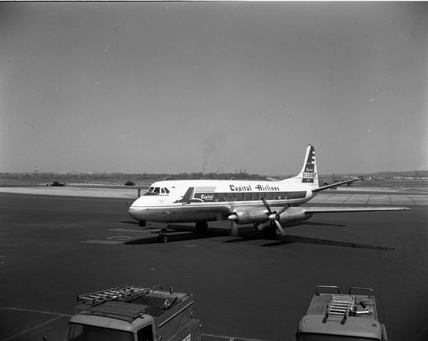 Capital Airlines Vickers -745 Viscount N7422