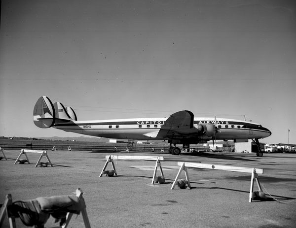 Capitol Airways Lockheed L-1049E Super Constellation N1005C
