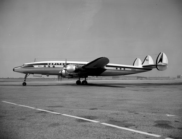 Capitol Airways Lockheed L-1049G Super Constellation N4903C