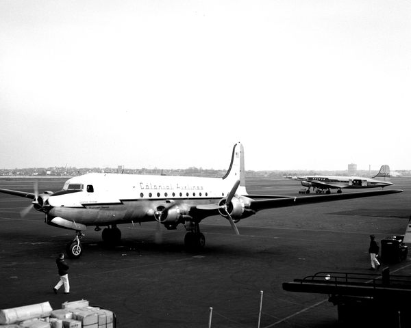 Colonial Airlines Douglas DC-4/C-54A  N93267