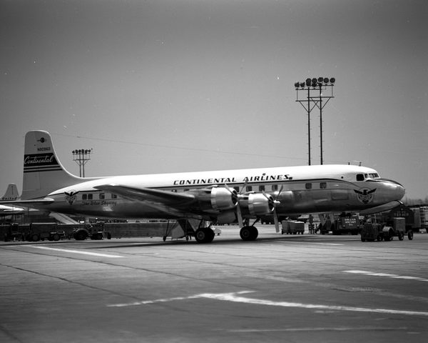 Continental Airlines Douglas DC-6B  N90960
