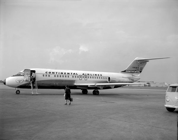 Continental Airlines Douglas DC-9-15RC  N8901