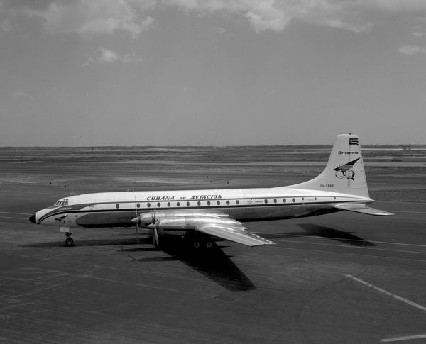 Cubana Airlines Bristol -318 Britannia CU-T668