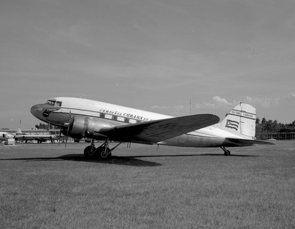 Cubana Airlines Douglas DC-3  CU-T586