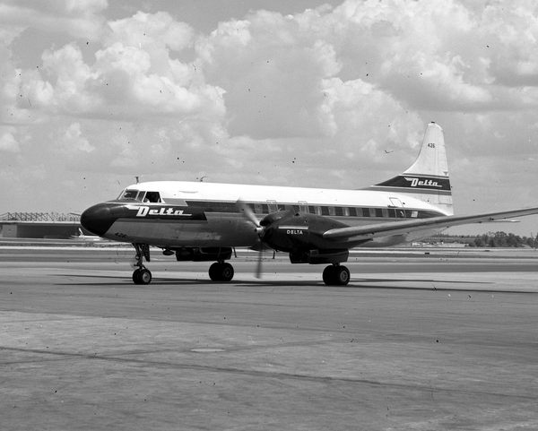 Delta Airlines Convair CV-440 Metropolitan N4826C