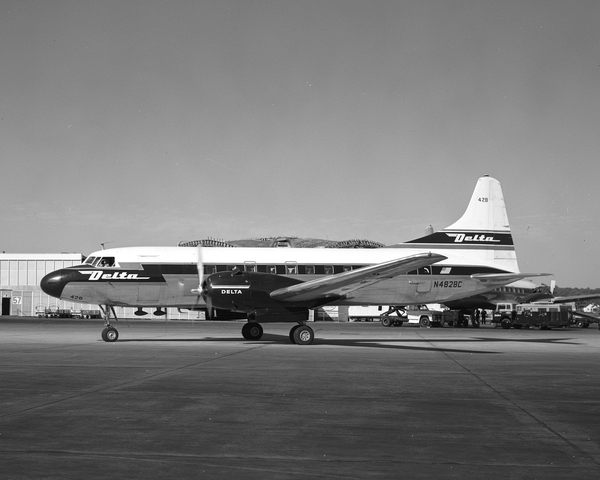 Delta Airlines Convair CV-440 metropolitan N4828C