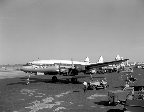 Delta Airlines Lockheed L-049 Constellation N90923