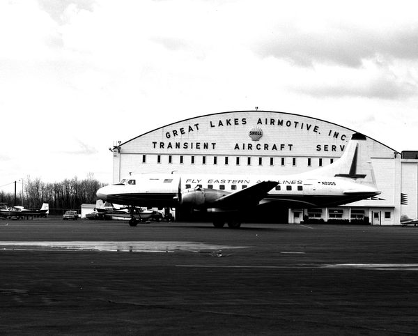 Eastern Airlines Convair CV-440-86 Metropolitan N9305