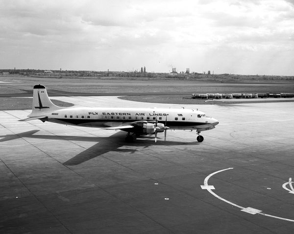 Eastern Airlines Douglas DC-7B  N806D