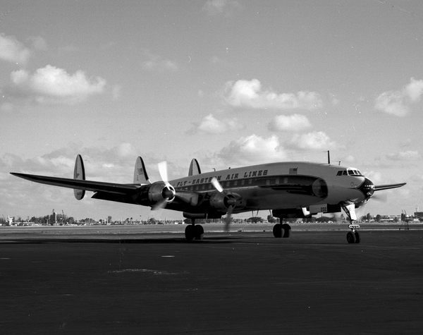 Eastern Airlines Lockheed L-1049 Super Constellation N6202C