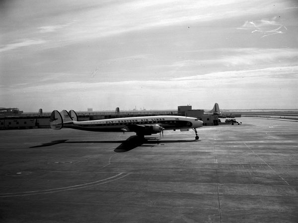 Eastern Airlines Lockheed L-1049 Super Constellation N6211C