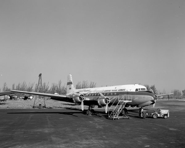 Ecuatoriana-Aerovias Panama Douglas DC-6/YC-112A  HC-ADJ
