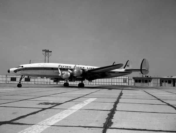 Flying Tiger Line Lockheed L-1049H Super Constellation N45516
