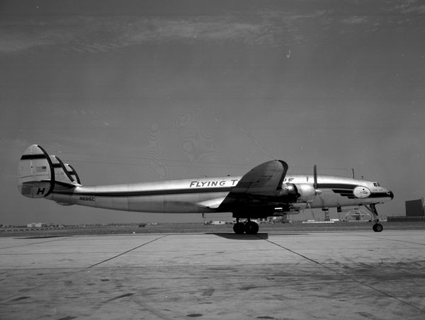 Flying Tiger Line Lockheed L-1049H Super Constellation N6915C