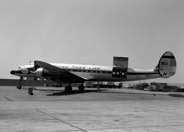 Flying Tiger Line Lockheed L-1049H Super Constellation N6917C