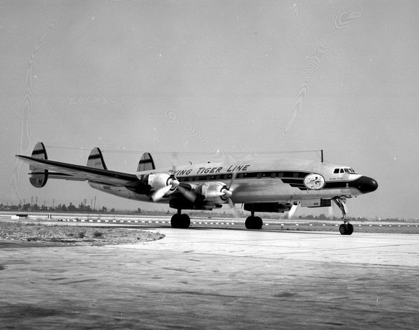 Flying Tiger Line Lockheed L-1049H Super Constellation N6918C