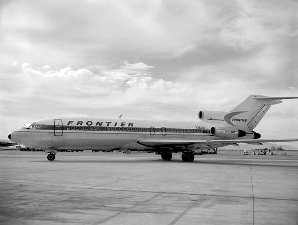 Frontier Airlines Boeing 727-191  N7272F