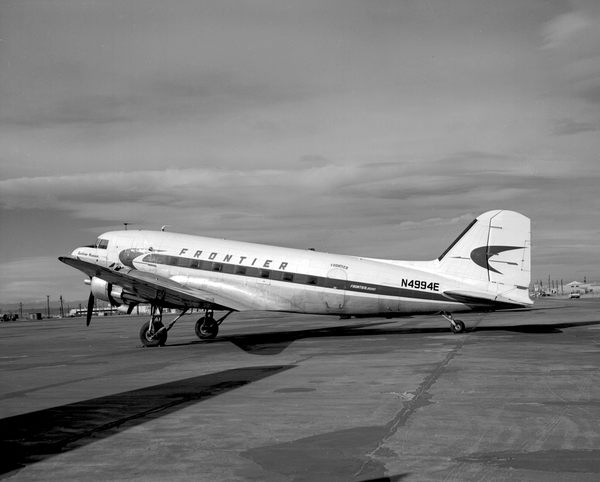 Frontier Airlines Douglas DC-3/C-47A  N4994E