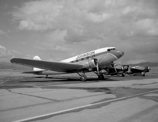 Johnson Flying Service Douglas DC-2-118B  N4867V