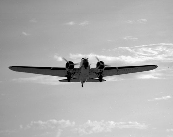 Lineas Aereas del Pacifico Boeing 247D  N41813